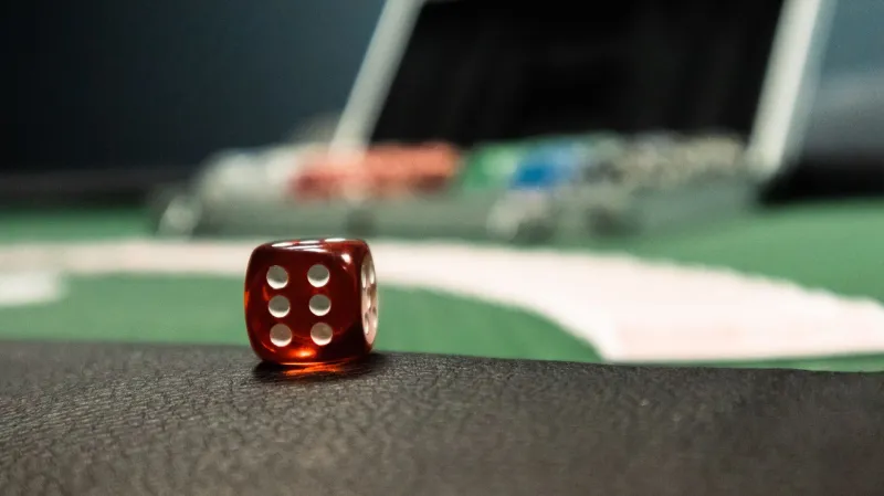 Forget the House Edge: What Variance Is Really Doing to Your Bankroll Session by Session